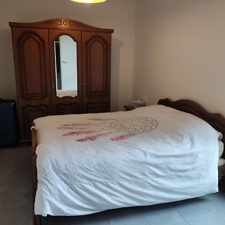 Superbe Appartement En Rez-De-Jardin A Лантон Экстерьер фото