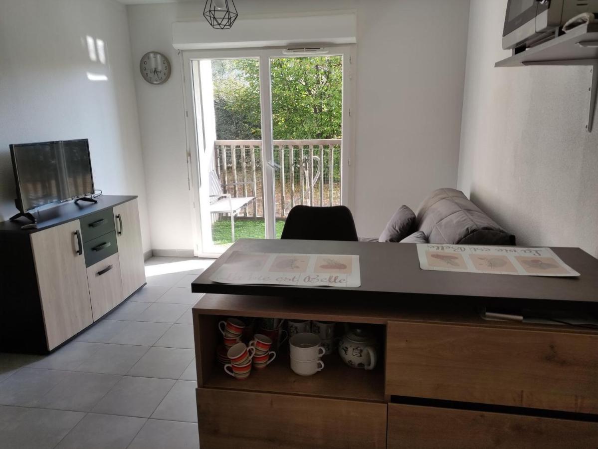 Superbe Appartement En Rez-De-Jardin A Лантон Экстерьер фото
